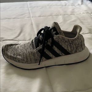 Adidas swift run big kids sneakers